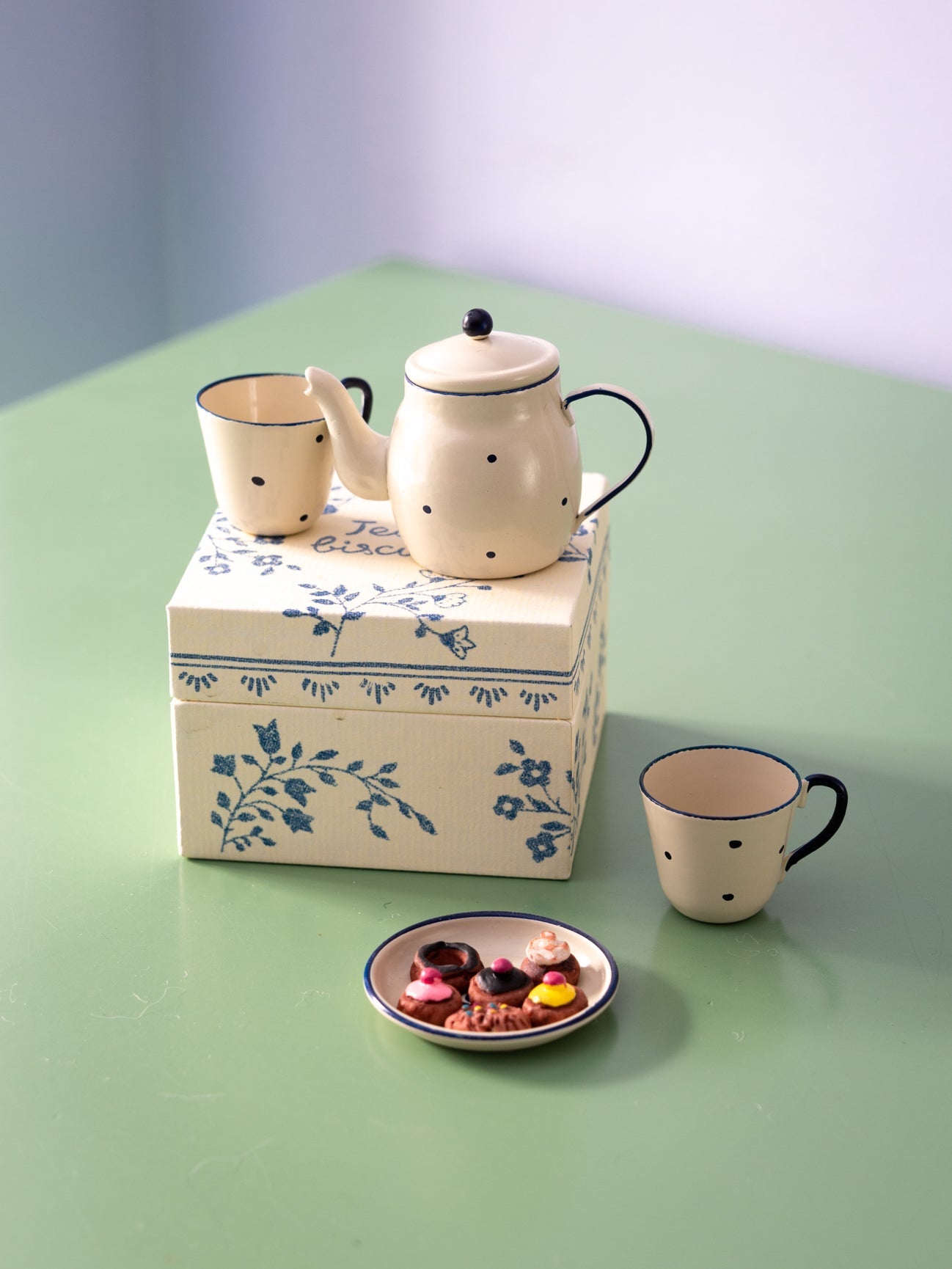 Maileg Tea and Biscuits for Two
